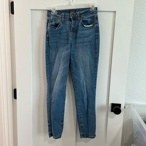 Judy Blue Women's 26 High Rise Slim Fit Jeans Medium Wash Classic Stretch Denim